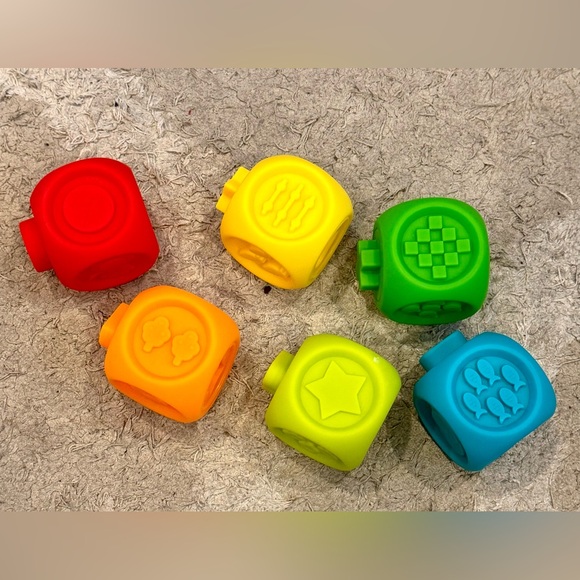 Colorful Numbered Interlocking Blocks - Picture 2 of 2